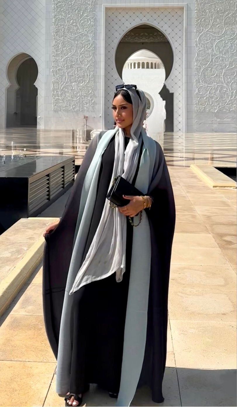 Qatari Abaya