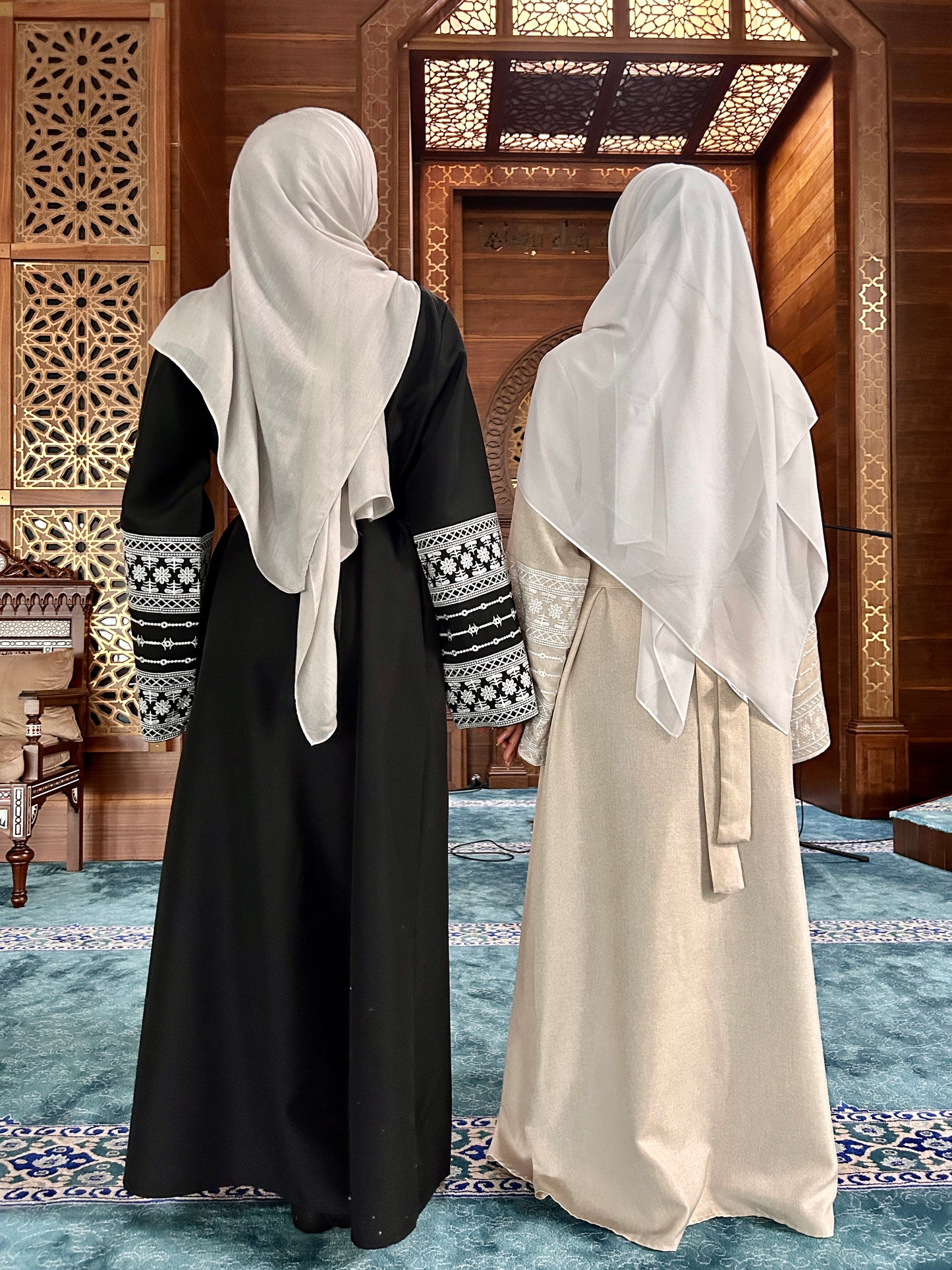 Layla Abaya