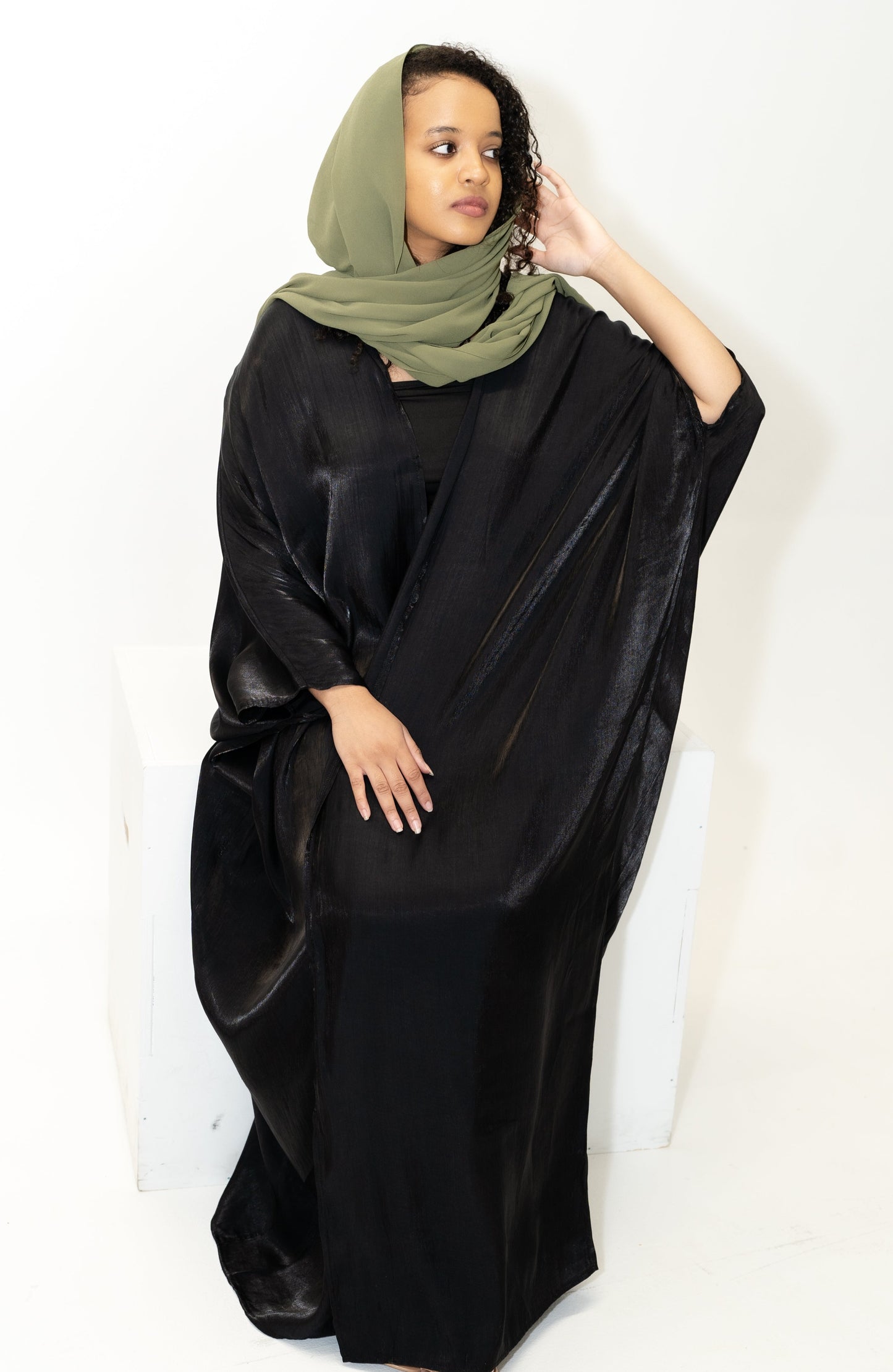 Onyx Abaya